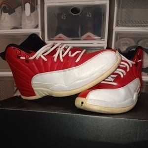 Nike Air Jordan 12 Retro size 9.5